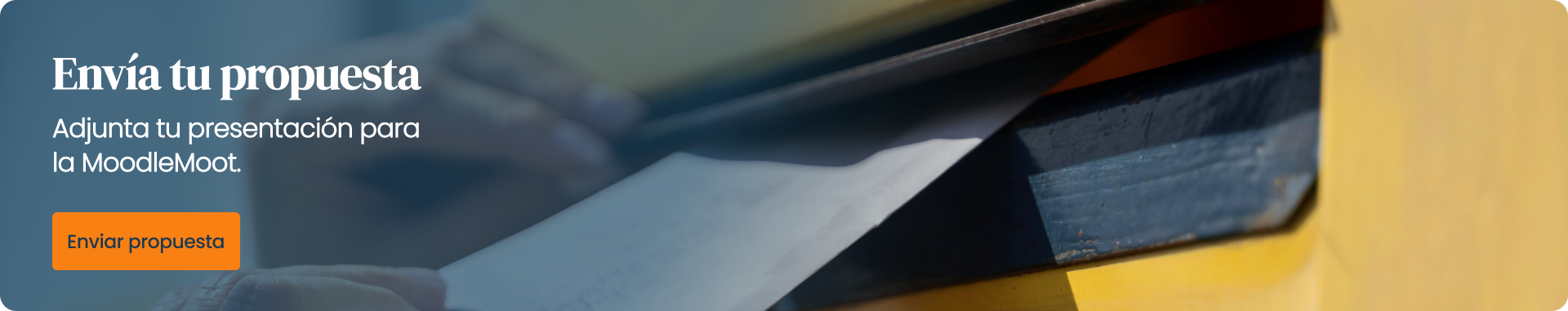 Banner con CTA para subir propuesta de presentación